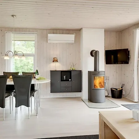Holiday home Snioulf - 1km From The Sea By Interhome