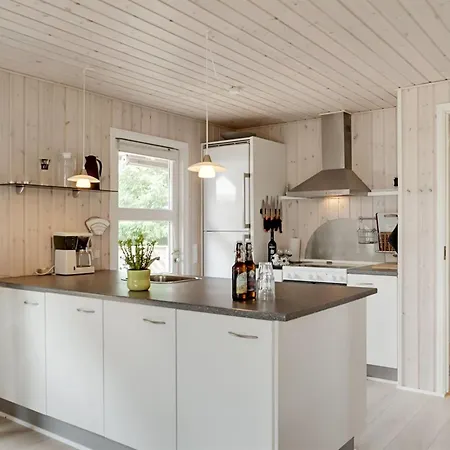 Snioulf - 1km From The Sea By Interhome Feriehus