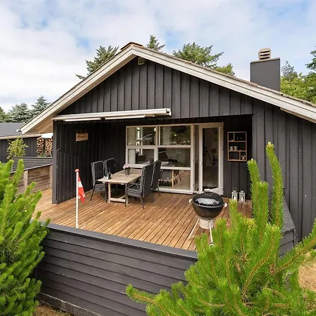 Holiday home Snioulf - 1km From The Sea By Interhome *