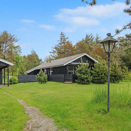 Snioulf - 1km From The Sea By Interhome *
